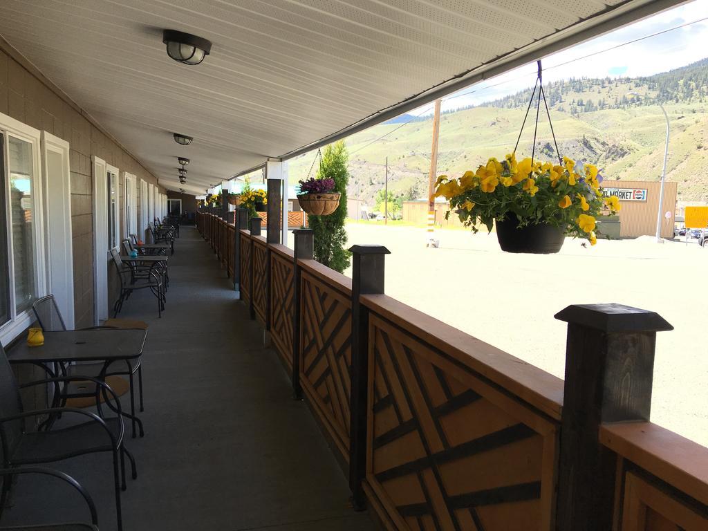 Sunset Motel Cache Creek Εξωτερικό φωτογραφία