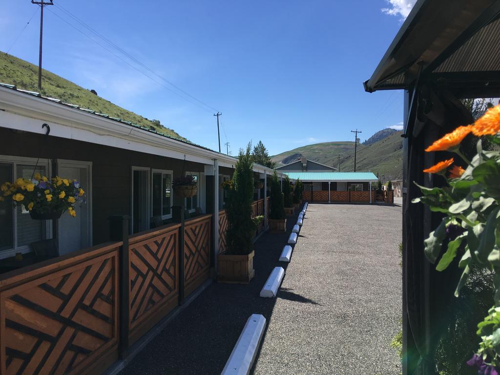 Sunset Motel Cache Creek Εξωτερικό φωτογραφία